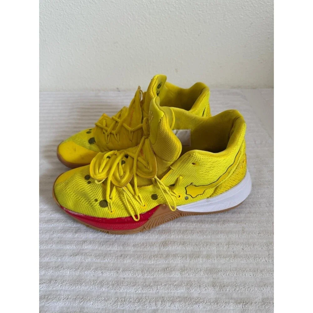 Nike Kyrie 5 Spongebob Squarepants Yellow Basketball Sneakers Mens Size USA 11
